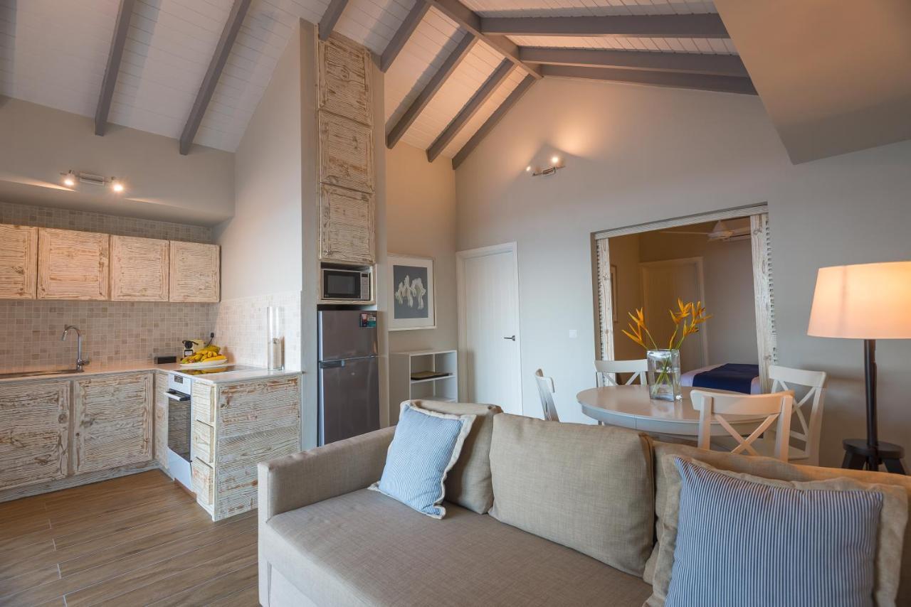 Le Nautique Beachfront Apartments 앙스 로얄 외부 사진