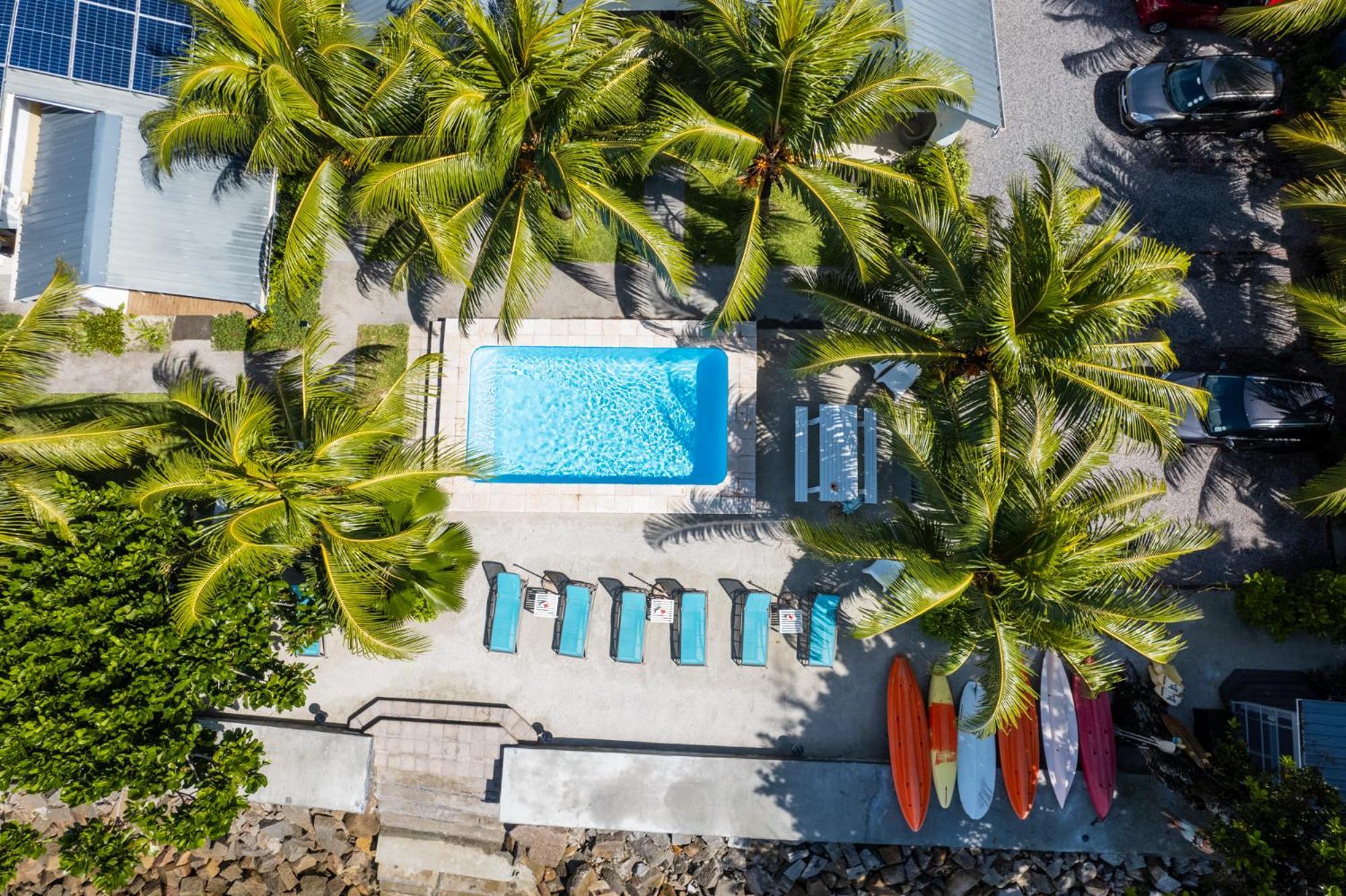 Le Nautique Beachfront Apartments 앙스 로얄 외부 사진